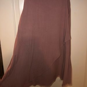 Long shirt perfect with jeans or leggings!